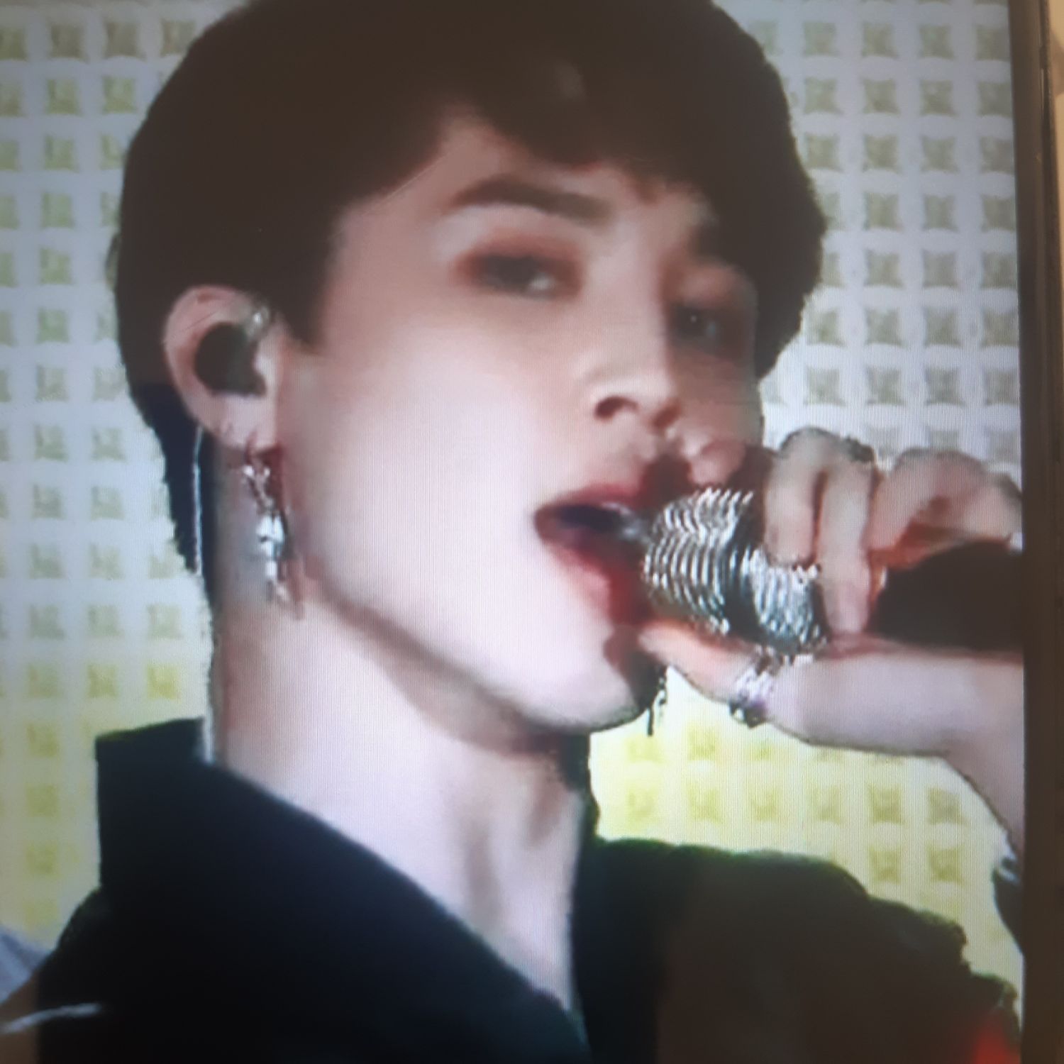 Foto aktivitas terbaru Jimin (BTS)