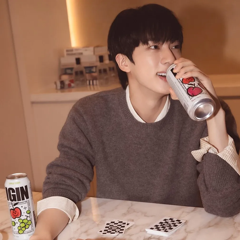 A moment captured by Jin (BTS)'s fan