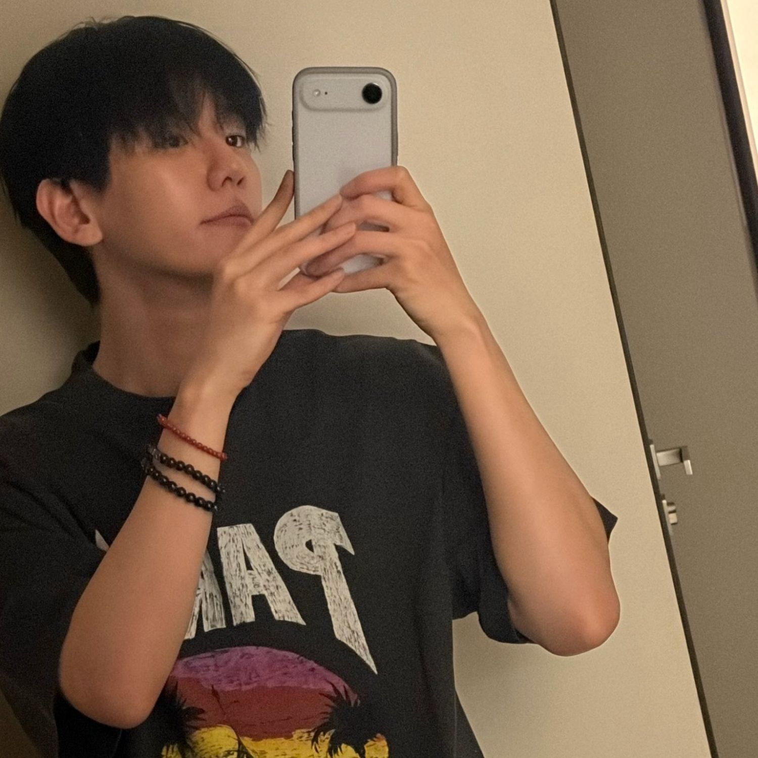 백현 (EXO)의 비하인드 컷