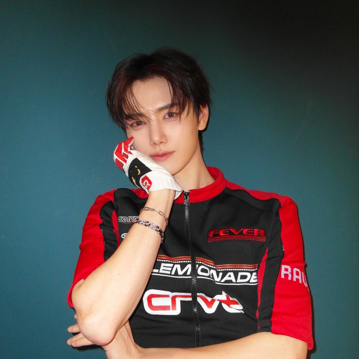 Behind-the-scenes cut of Minhee (CRAVITY)