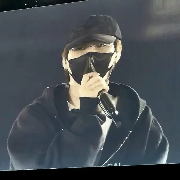 SUGA (防彈少年團)粉絲拍下的瞬間