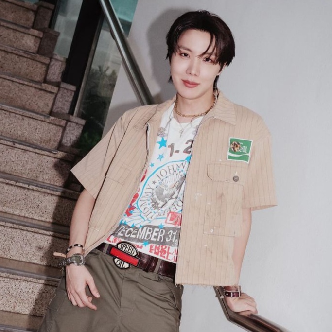 제이홉 (방탄소년단)의 최신 사진