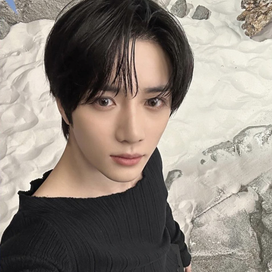 Latest photo of Beomgyu (TOMORROW X TOGETHER)