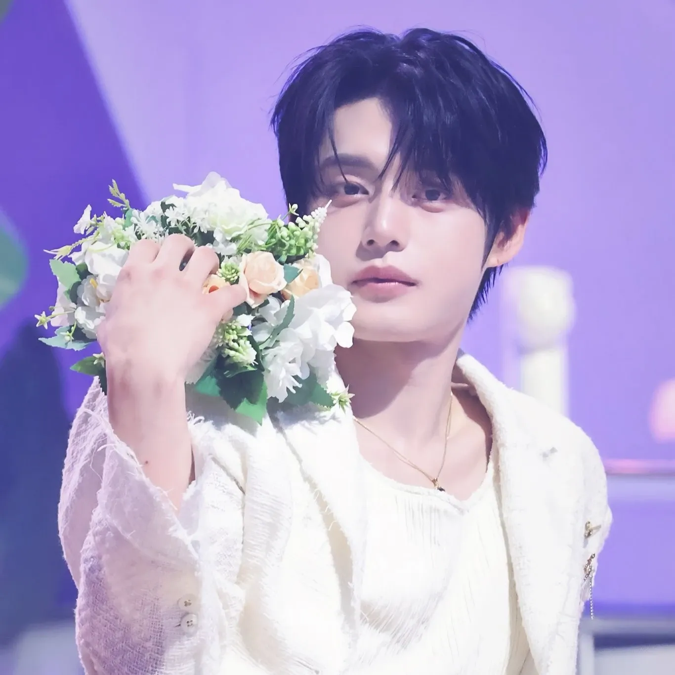 Latest photo of Kim Jiwoong (ZEROBASEONE)