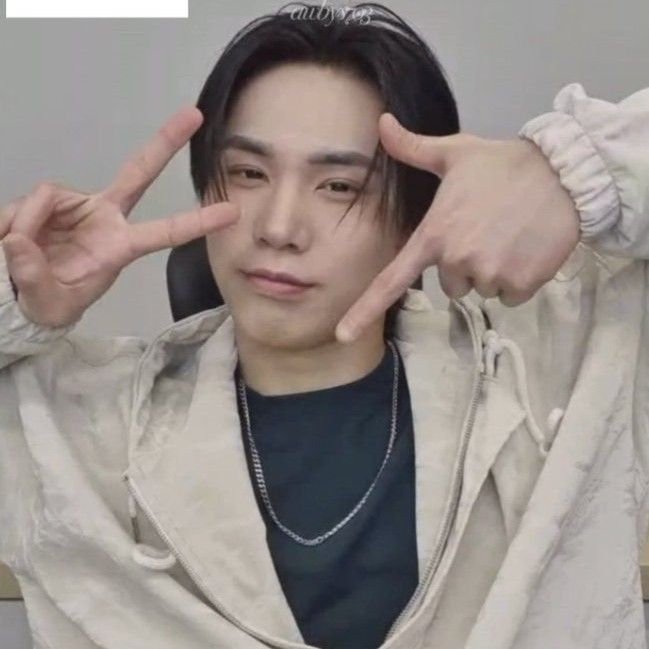 A moment captured by Rocky's fan