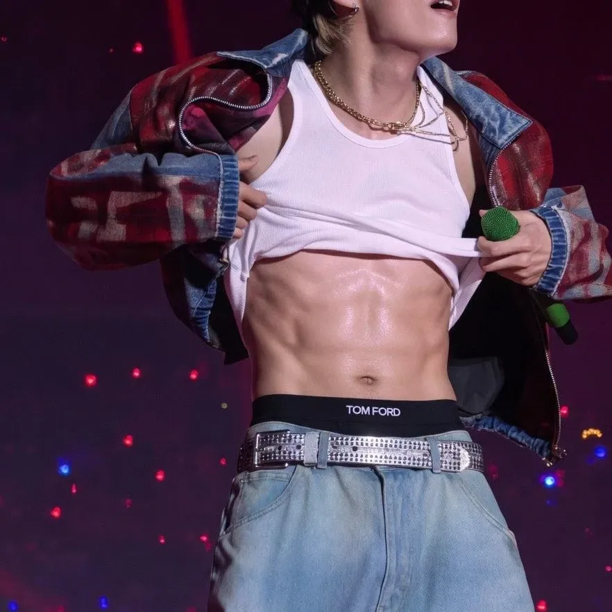 A moment captured by V (BTS)'s fan