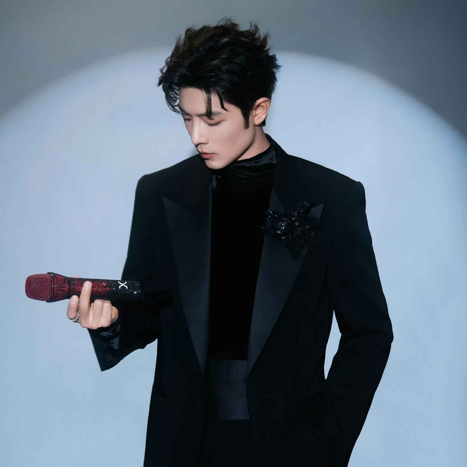 Behind-the-scenes cut of Xiao Zhan