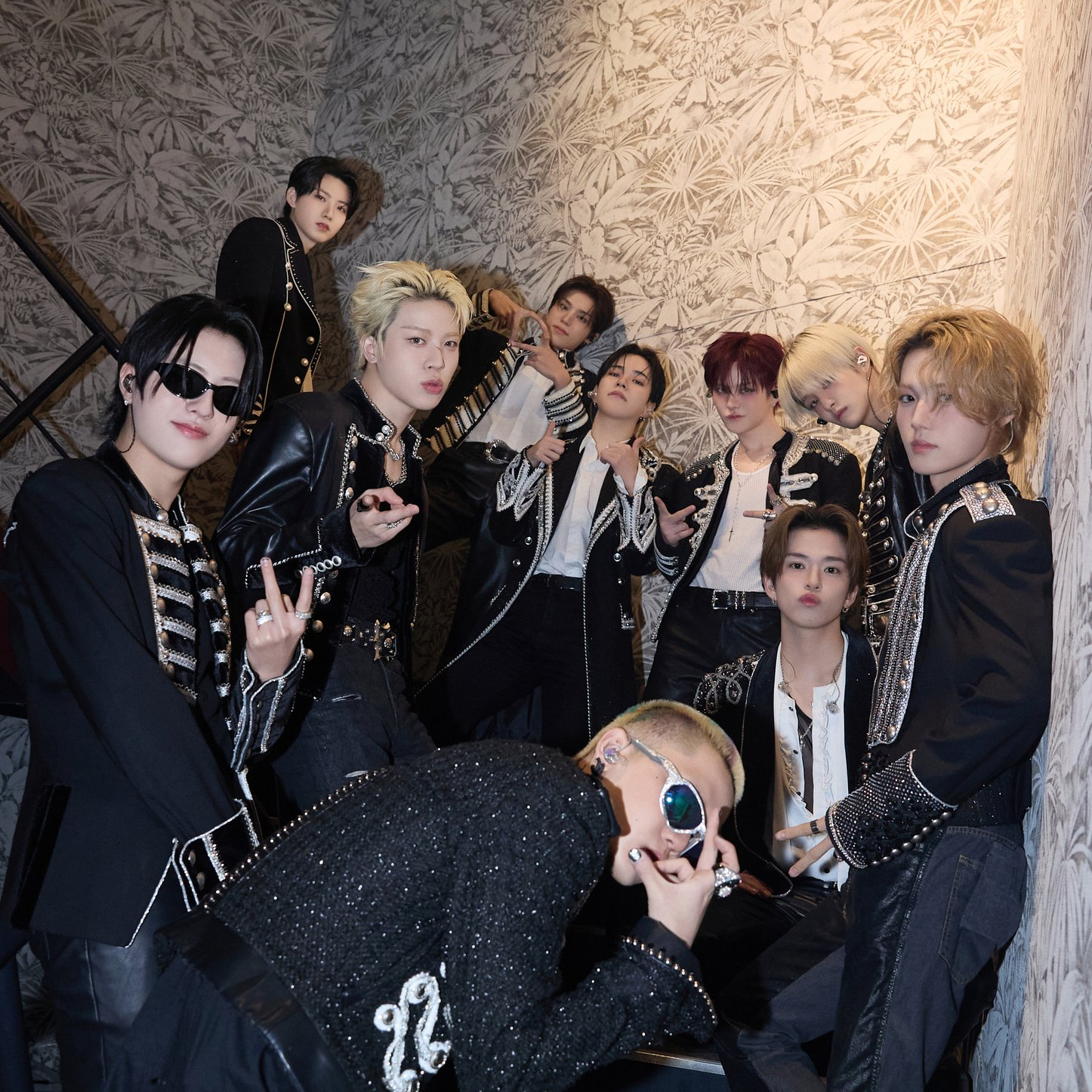 TREASUREの舞台裏ショット