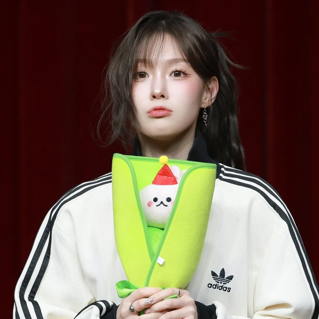 キム・チェヒョン (Kep1er)の舞台裏ショット