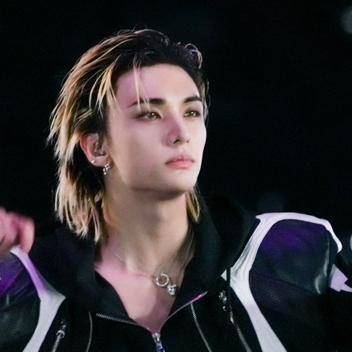 A moment captured by Hyunjin (Stray Kids)'s fan