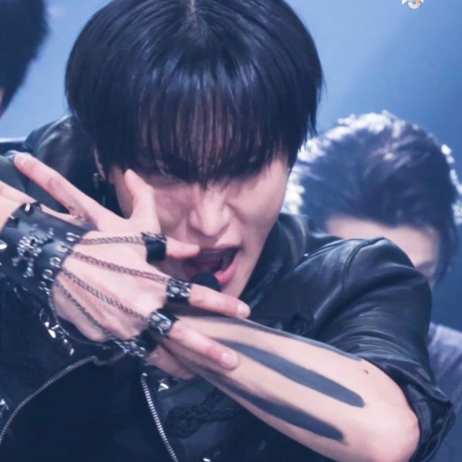 ATEEZ的幕後花絮