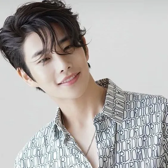 Latest photo of MJ (ASTRO)