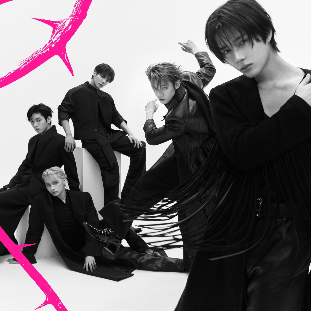 투모로우바이투게더 최근 활동샷