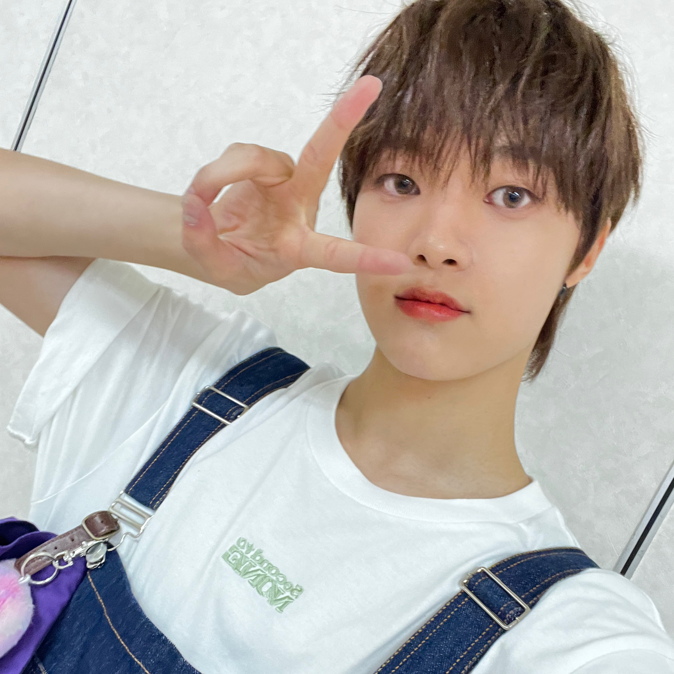 Latest photo of EJ (&TEAM)