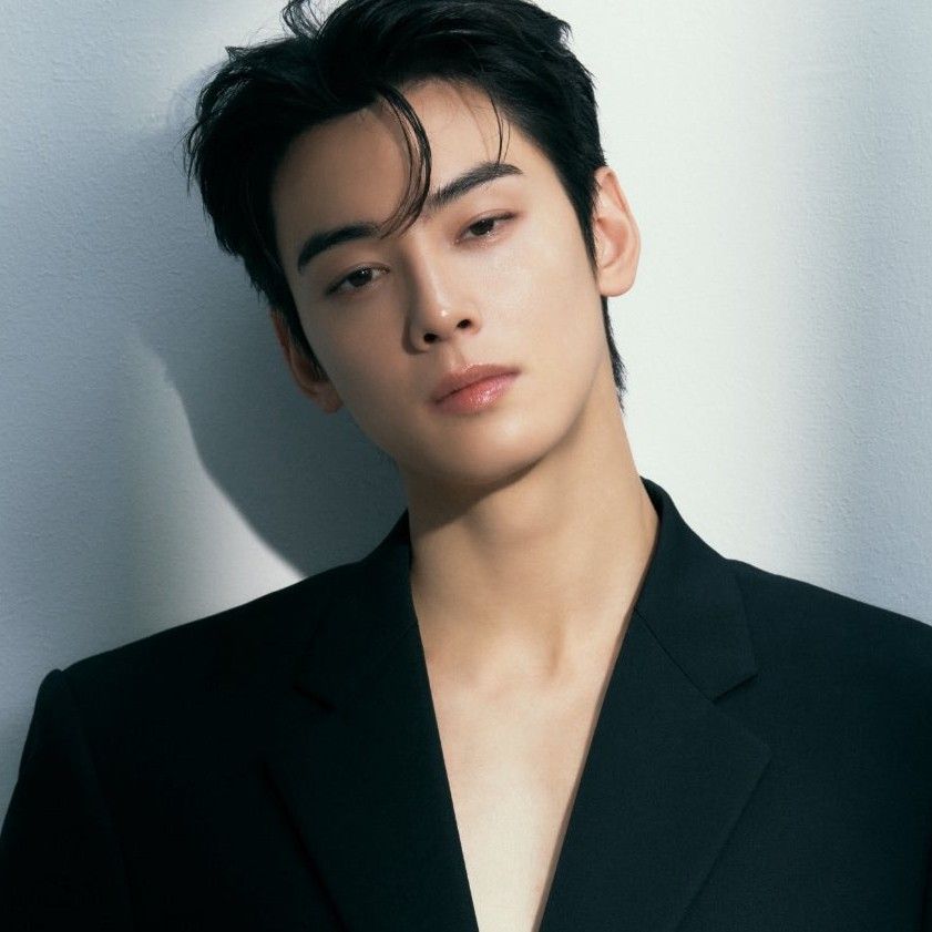 Recent activity shot of Eunwoo (ASTRO)