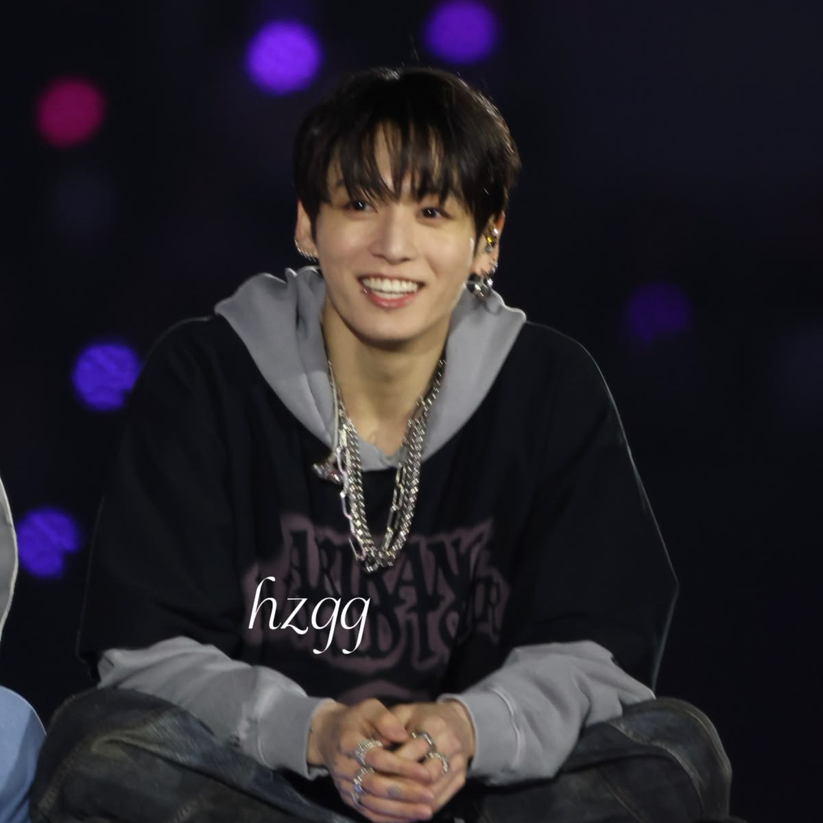 Foto aktivitas terbaru Jungkook (BTS)