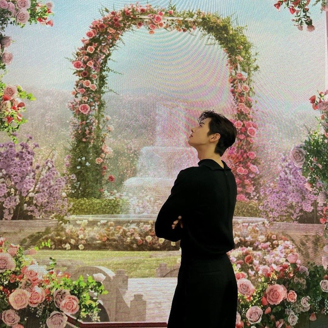 아스트로의 최신 사진