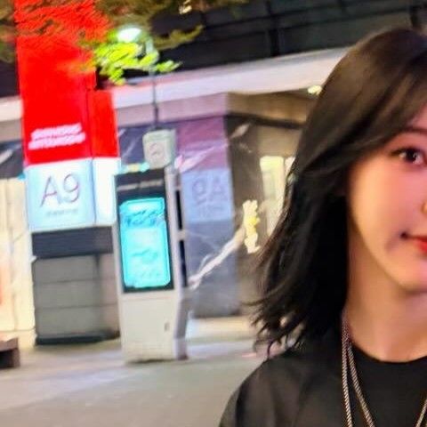 ムンビョル (MAMAMOO)の舞台裏ショット