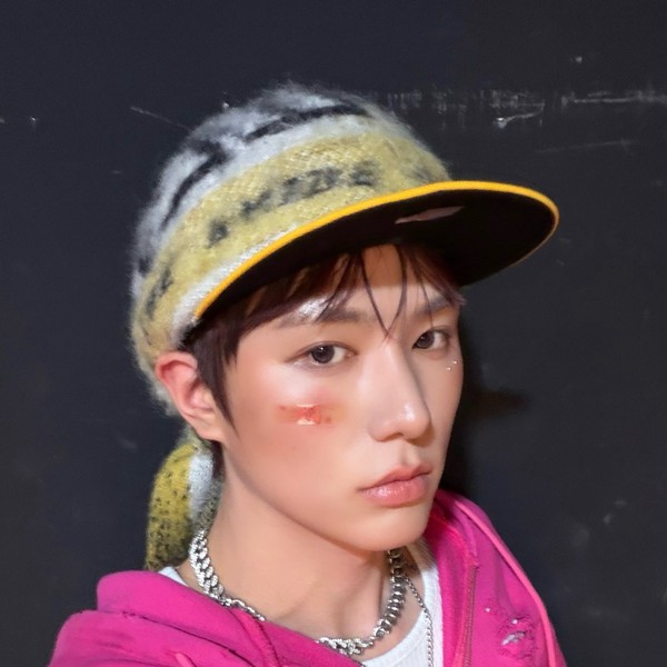 Popular profile picture of EN KIM (DAILY:DIRECTION) loved by fans