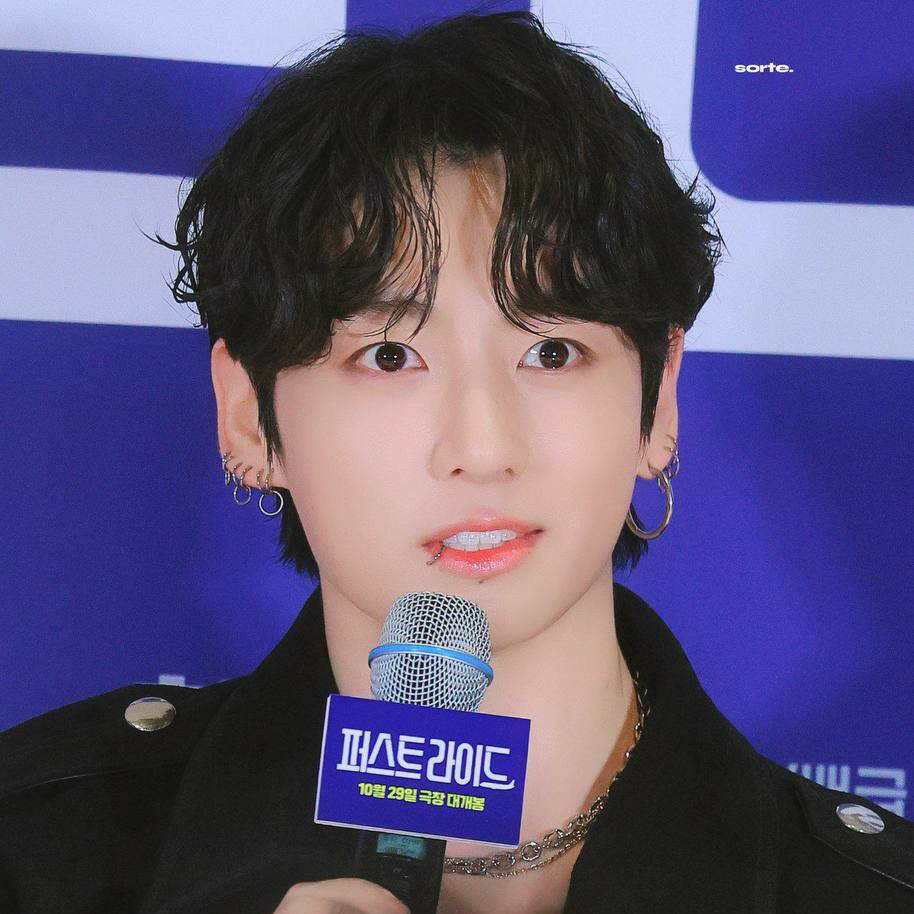 정국 (방탄소년단)의 최신 사진