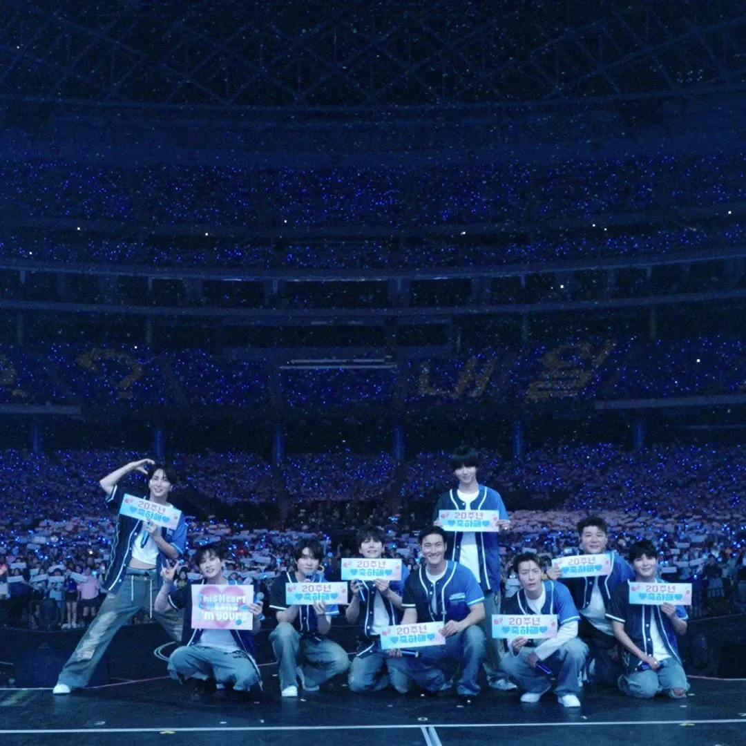 Behind-the-scenes cut of Super Junior