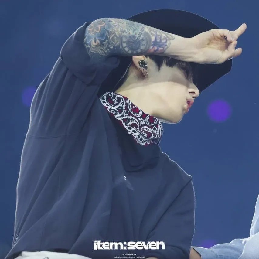 Momen yang diabadikan oleh penggemar Jungkook (BTS)