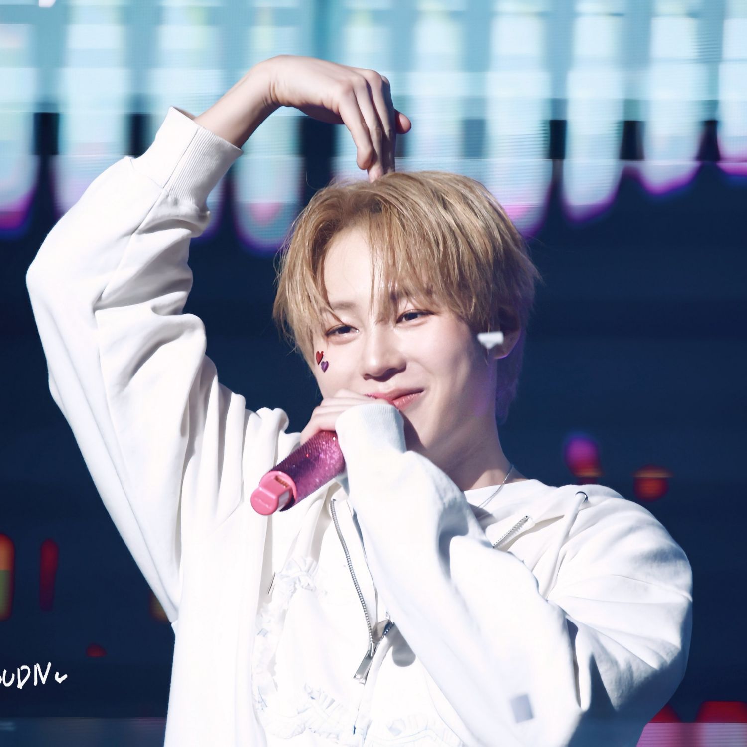 Latest photo of Ha Sungwoon