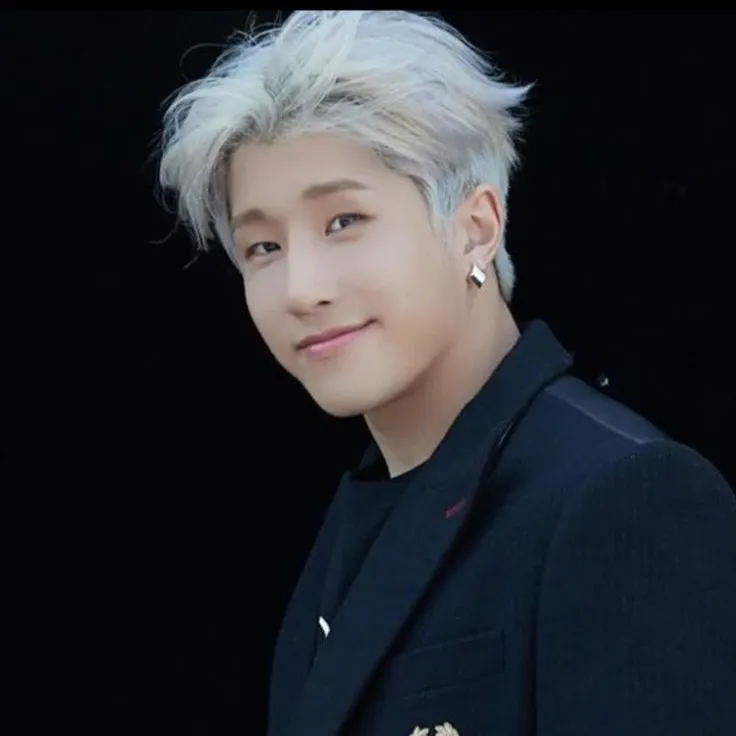 Latest photo of Jinjin (ASTRO)