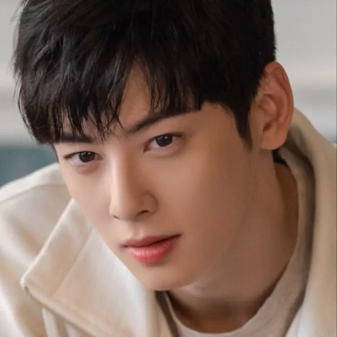 Latest photo of Eunwoo (ASTRO)
