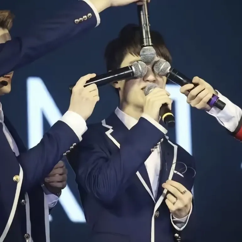 A moment captured by EXO's fan