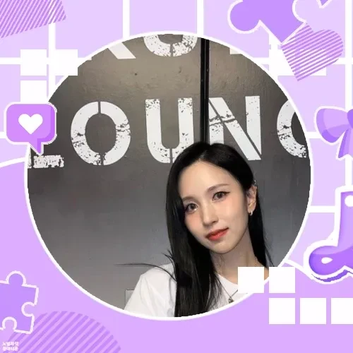 미나 (TWICE)의 매력을 담은 최애돌 대표 사진