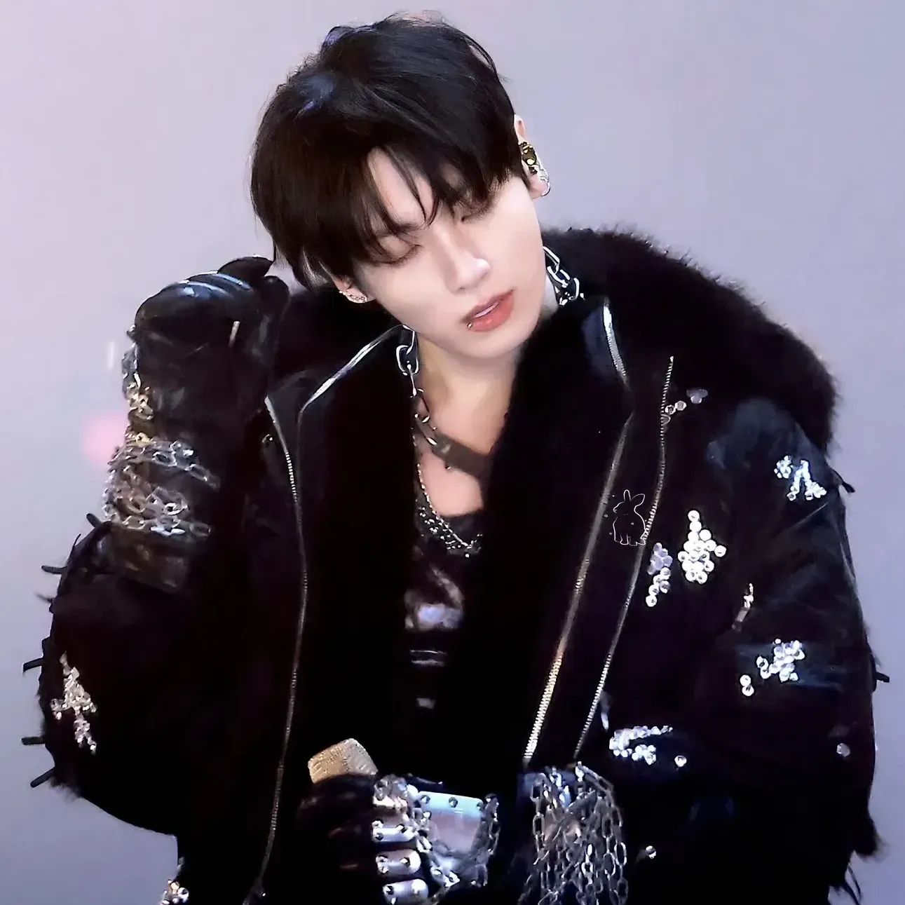 Foto aktivitas terbaru Jungkook (BTS)