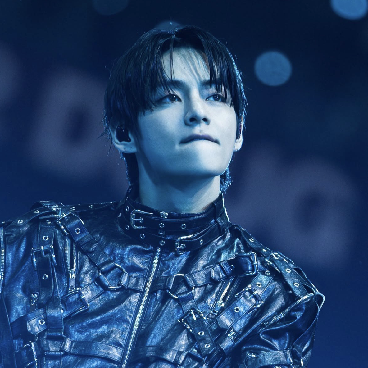 Latest photo of V (BTS)