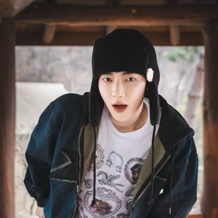 章昊的最新照片