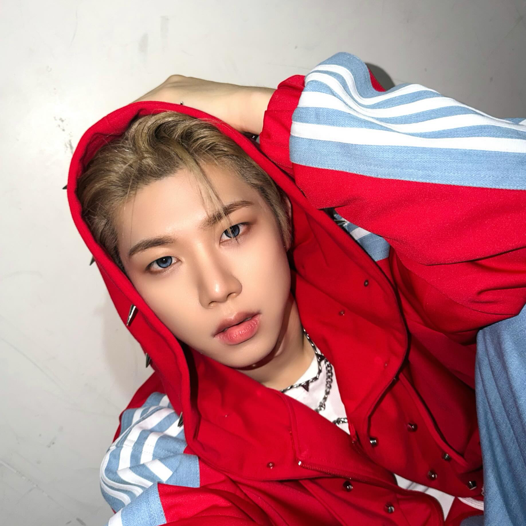 Recent activity shot of Hyunwoo (Xikers)