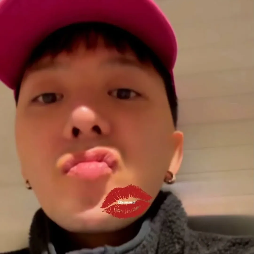 Momen yang diabadikan oleh penggemar BIGBANG