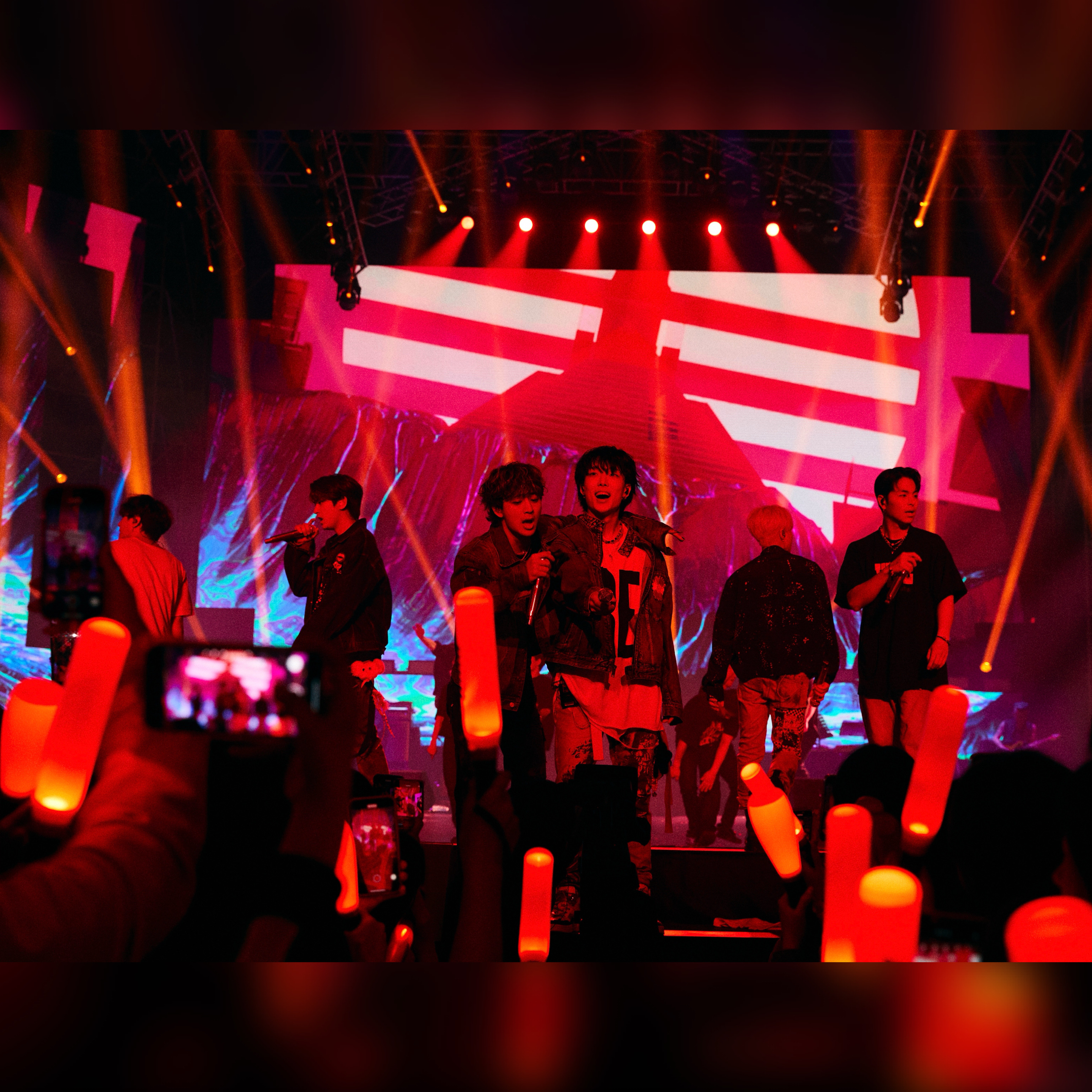 iKON의 비하인드 컷