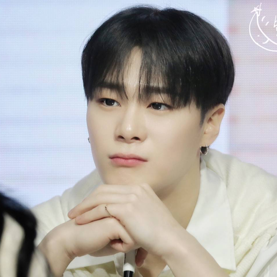 Behind-the-scenes cut of Moonbin (ASTRO)