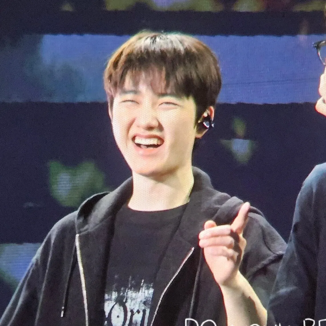 Foto aktivitas terbaru D.O. (EXO)