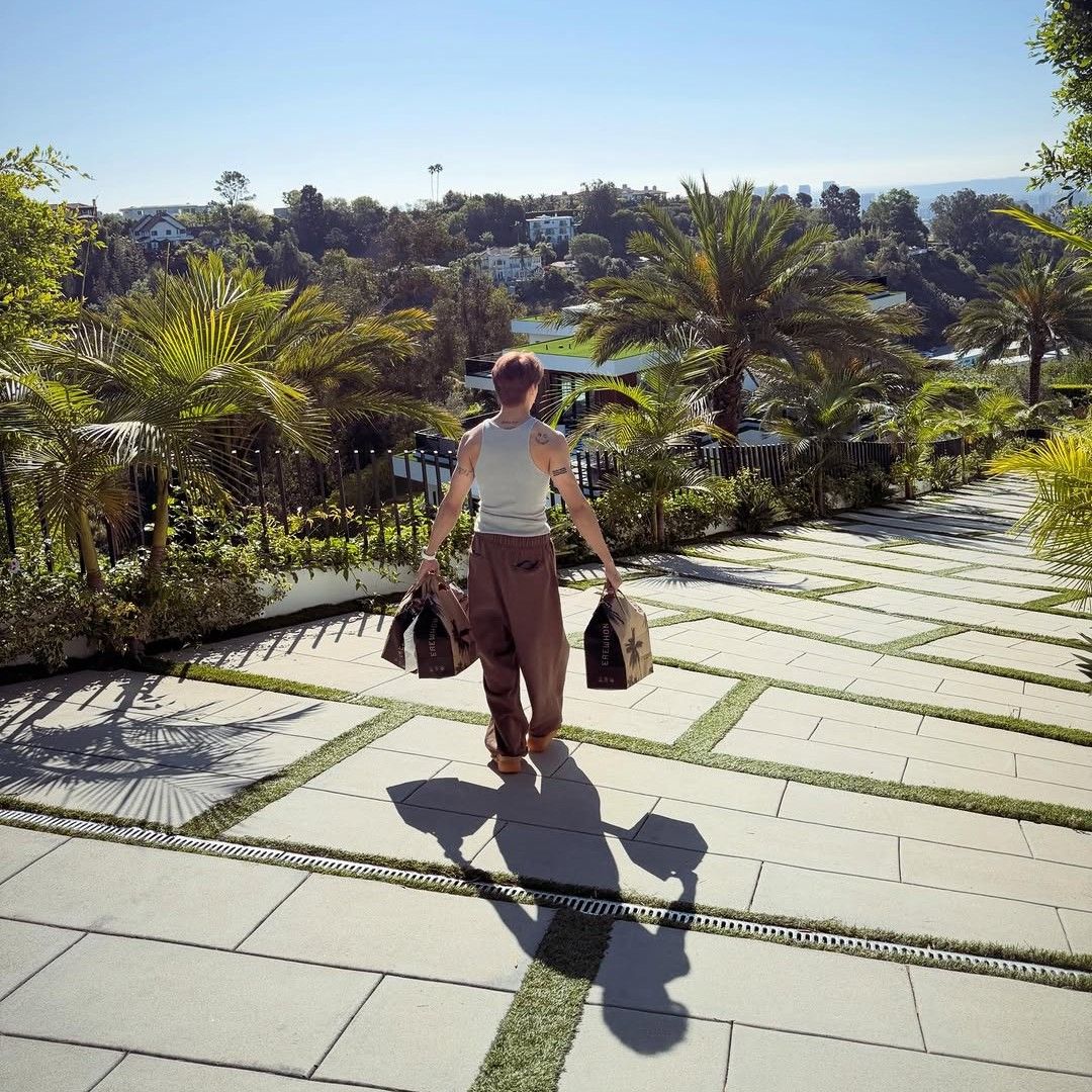 Latest photo of Bambam (GOT7)