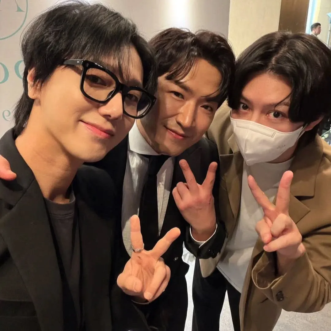 Behind-the-scenes cut of Super Junior