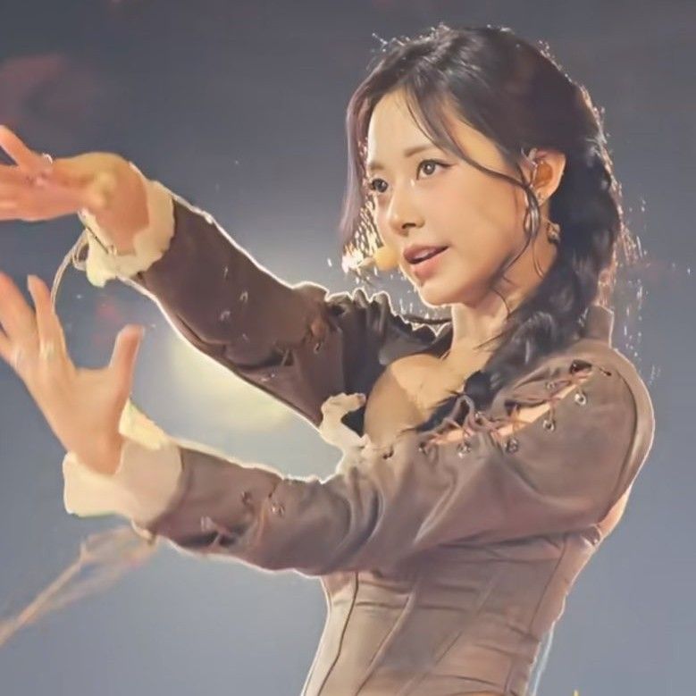 쯔위 (TWICE)의 비하인드 컷