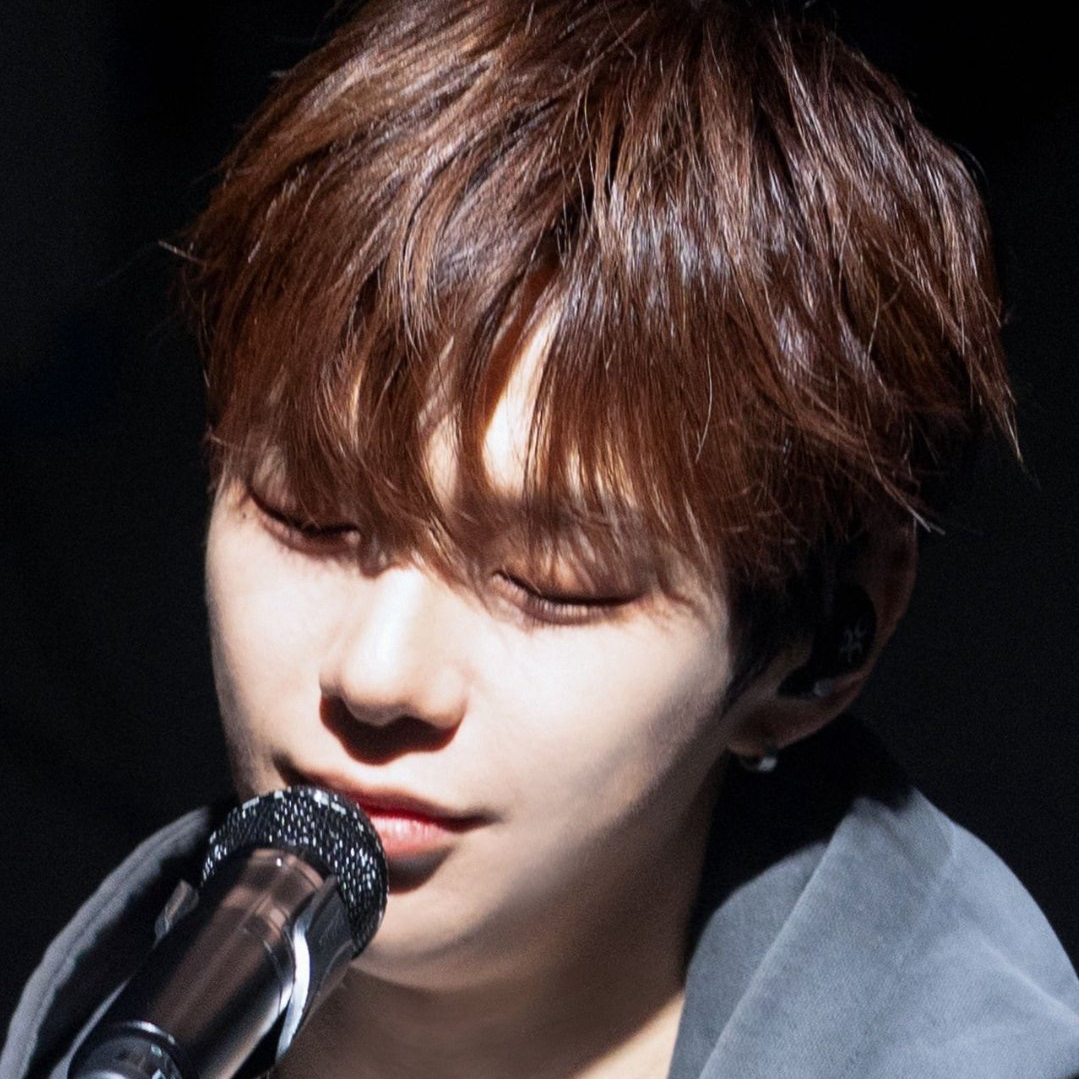 강다니엘의 비하인드 컷