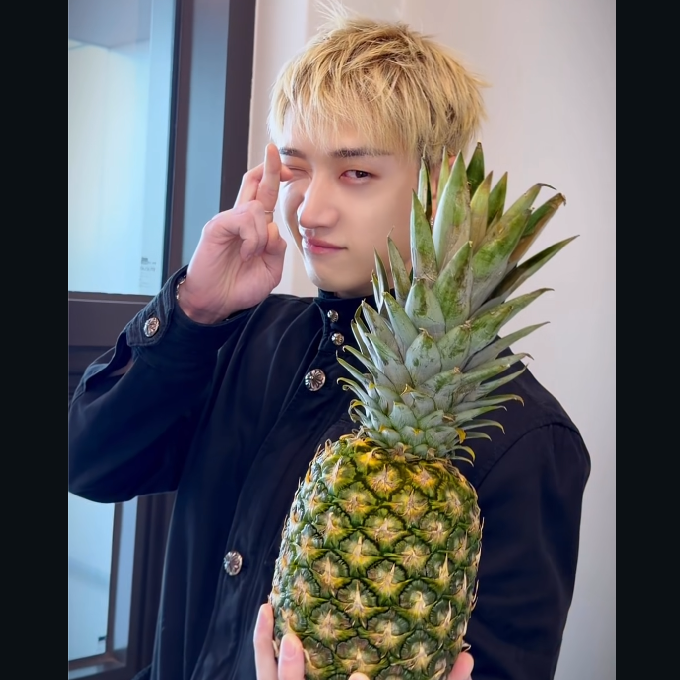 Behind-the-scenes cut of Stray Kids