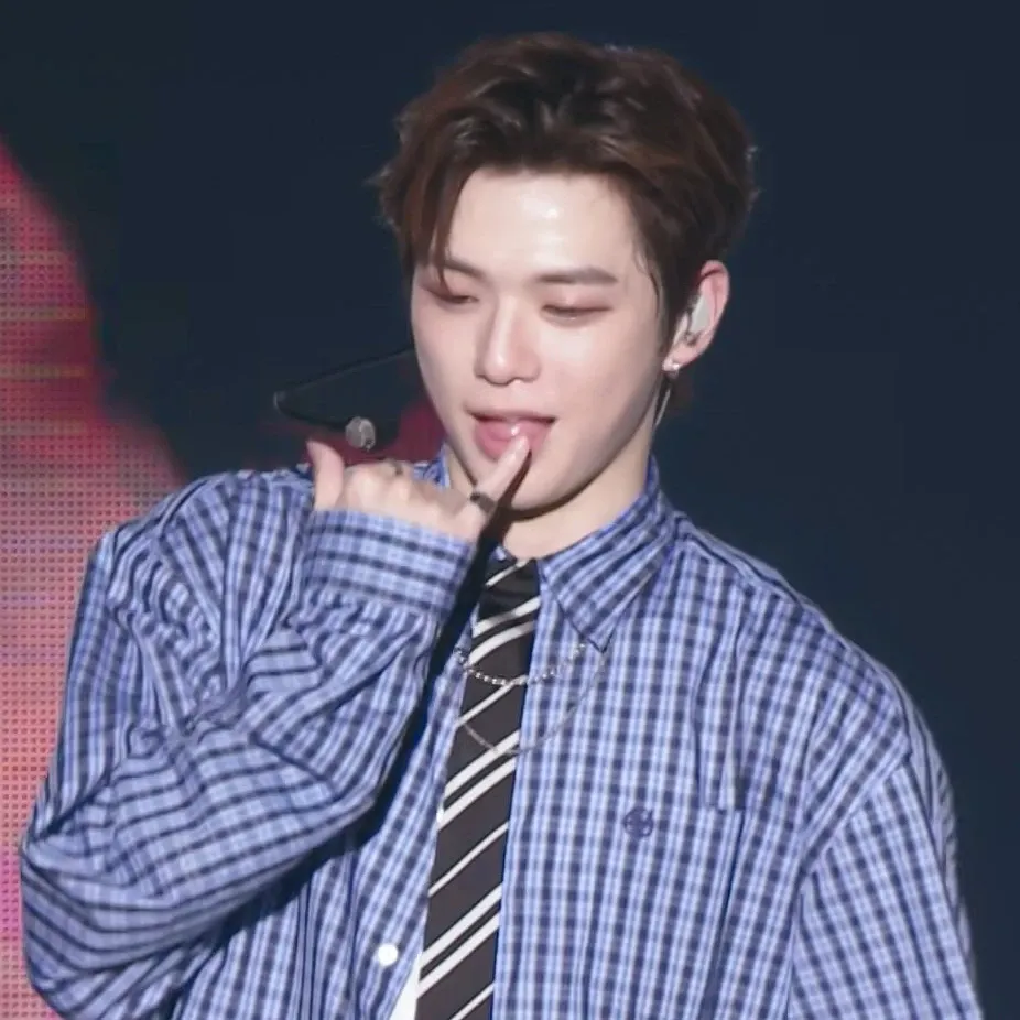 강다니엘의 최신 사진