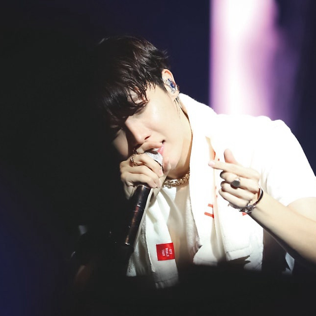 제이홉 (방탄소년단) 최근 활동샷