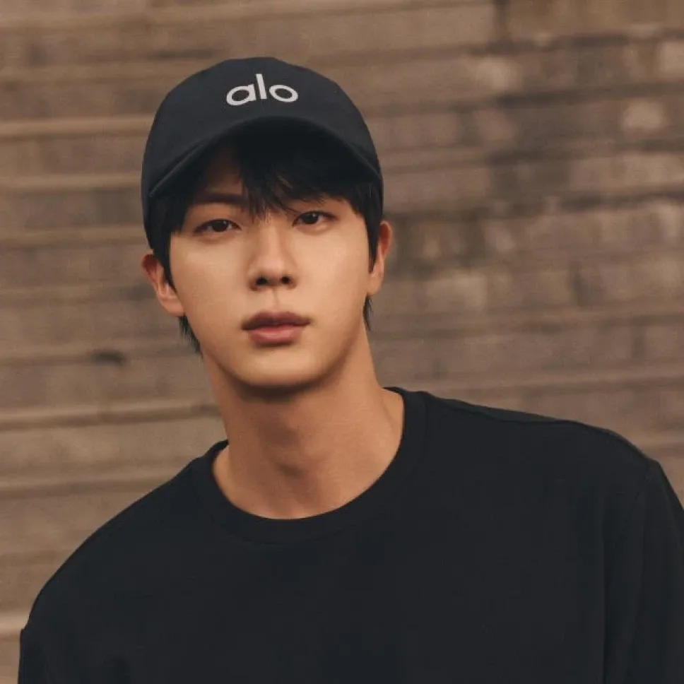 진 (방탄소년단)의 비하인드 컷