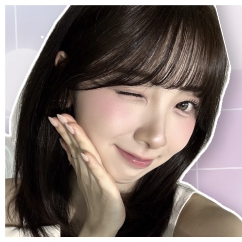 Latest photo of Miihi (NiziU)