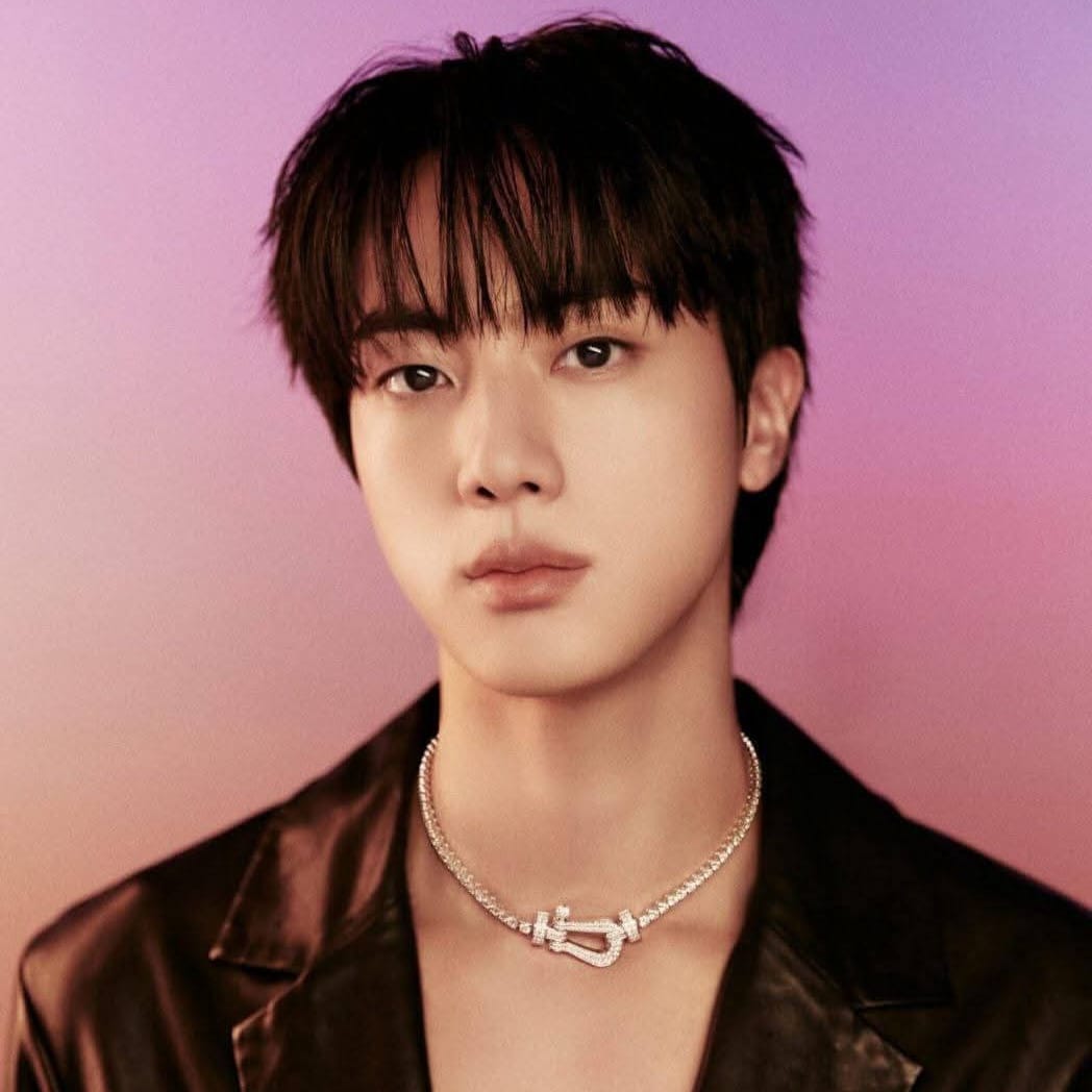 진 (방탄소년단)의 최신 사진