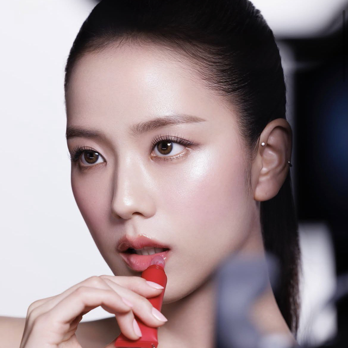 Foto aktivitas terbaru Jisoo (BLACKPINK)